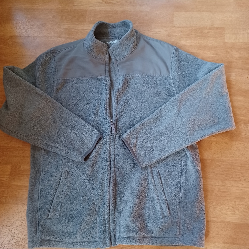 Stone mountain jacket men's size large